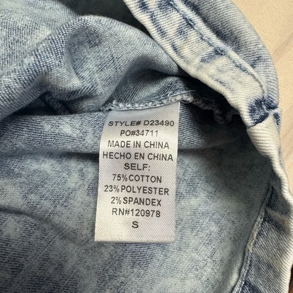 Entro Denim Belted Dress Size Small. Pockets are braided lined. - Picture 4 of 6